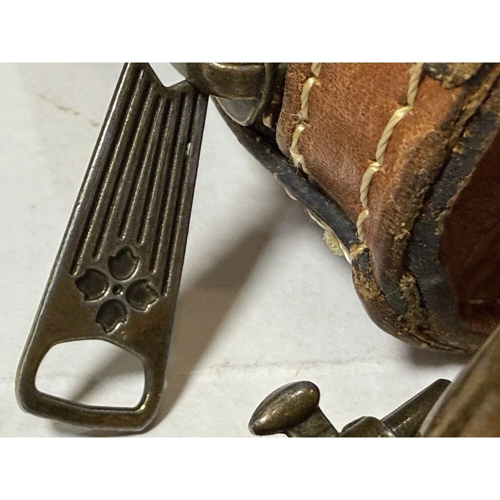 PATRICIA NASH #P53414 Crossbody with Whipstitched Detail In the Color Florence - Picture 12 of 16